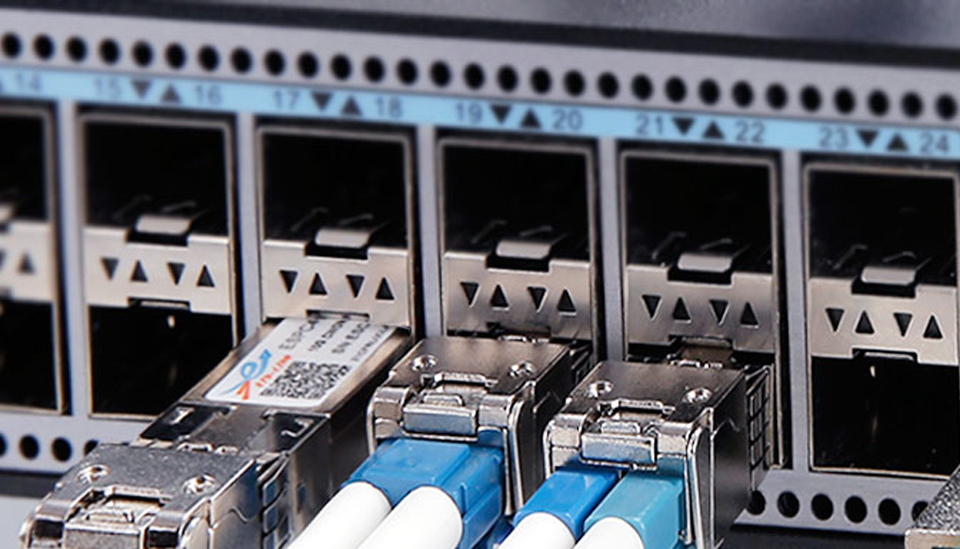 光?？?></div>
							<div   id=