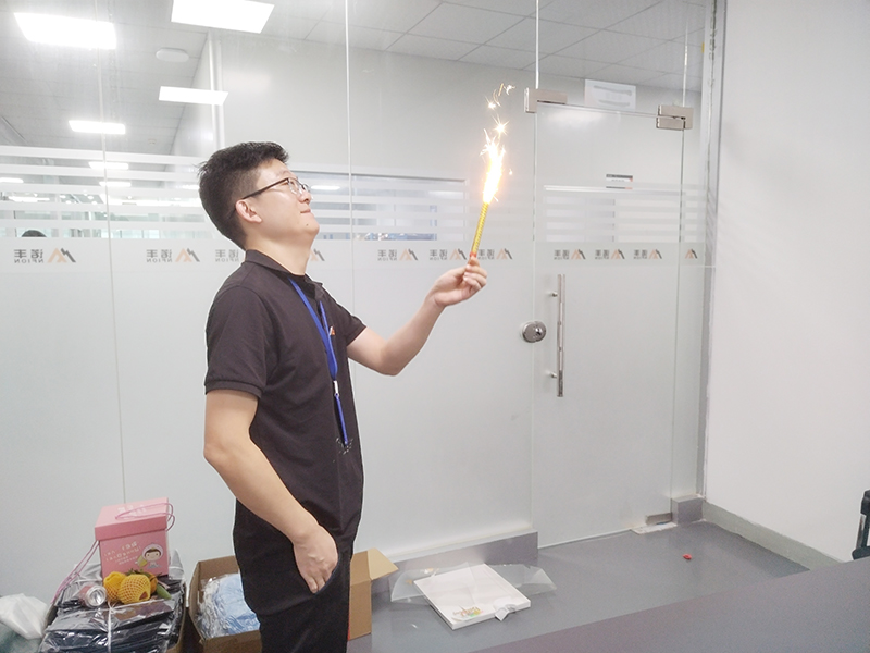 诺丰导热材料:举办员工生日会 爱心传递暖人心 诺丰导热材料:举办员工生日会 爱心传递暖人心