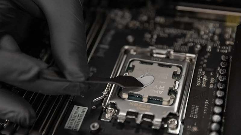 导热硅脂涂抹方法 --- 点涂法